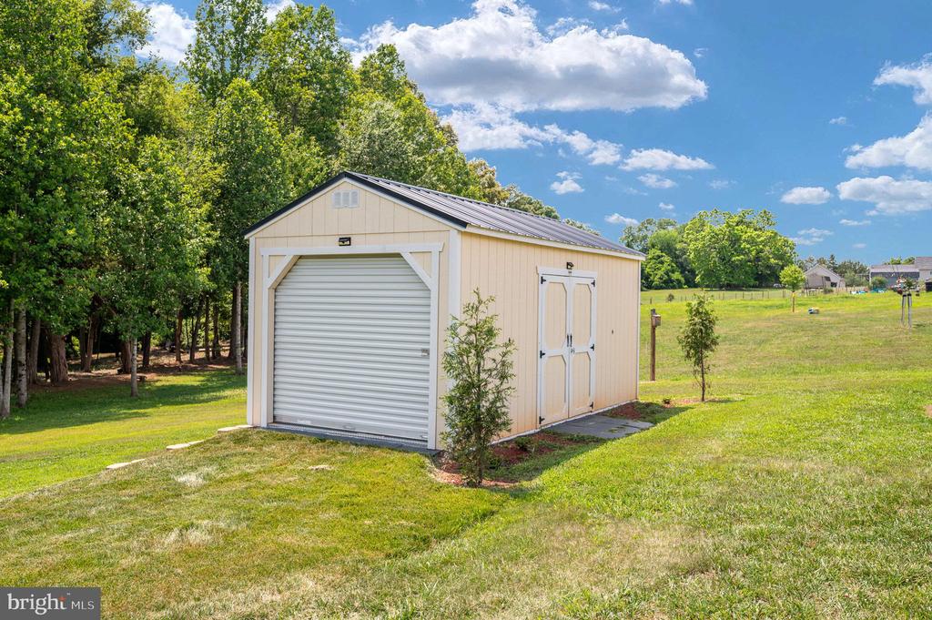 160 LANCASTER CT, LOUISA, Virginia 23093, 3 Bedrooms Bedrooms, ,2 BathroomsBathrooms,Residential,160 LANCASTER CT,VALA2010136 MLS # VALA2010136