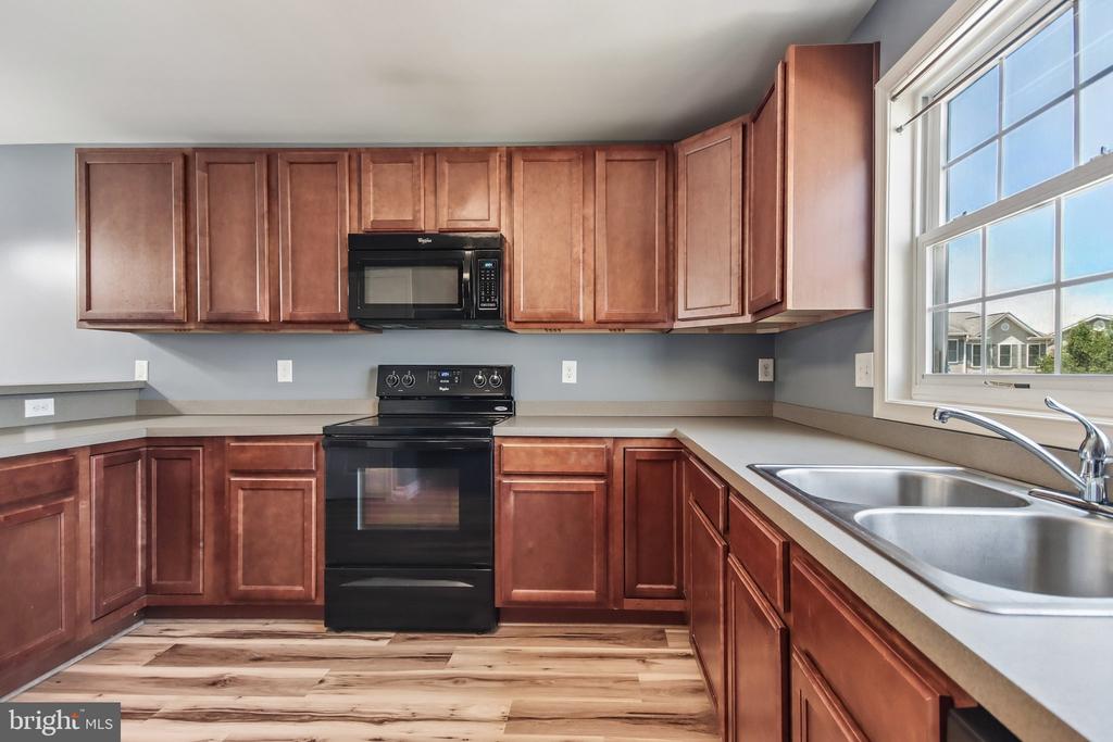 35142 SABA PL, LOCUST GROVE, Virginia 22508, 4 Bedrooms Bedrooms, ,3 BathroomsBathrooms,Residential,35142 SABA PL,VAOR2014574 MLS # VAOR2014574