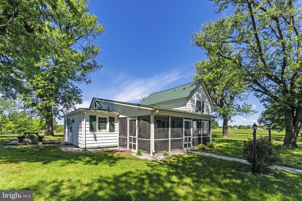 18030 BEL PRE RD, CULPEPER, Virginia 22701, 3 Bedrooms Bedrooms, ,2 BathroomsBathrooms,Residential,18030 BEL PRE RD,VACU2014104 MLS # VACU2014104