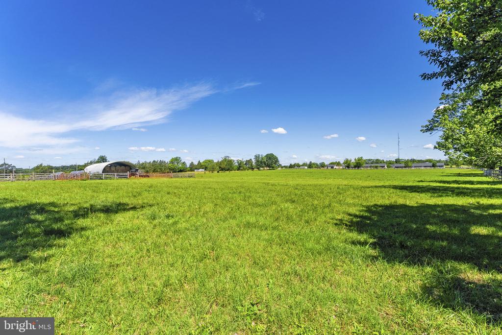 18030 BEL PRE RD, CULPEPER, Virginia 22701, 3 Bedrooms Bedrooms, ,2 BathroomsBathrooms,Residential,18030 BEL PRE RD,VACU2014218 MLS # VACU2014218