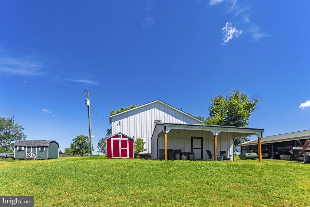 18030 BEL PRE RD, CULPEPER, Virginia 22701, 3 Bedrooms Bedrooms, ,2 BathroomsBathrooms,Residential,18030 BEL PRE RD,VACU2014218 MLS # VACU2014218
