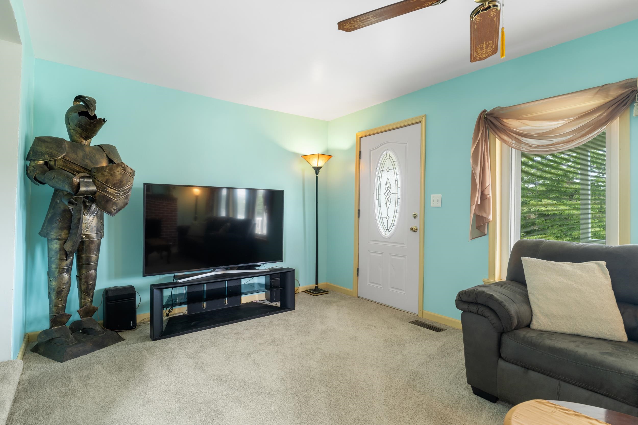 403 BETSY BELL RD, STAUNTON, Virginia 24401, 4 Bedrooms Bedrooms, ,2 BathroomsBathrooms,Residential,403 BETSY BELL RD,678933 MLS # 678933