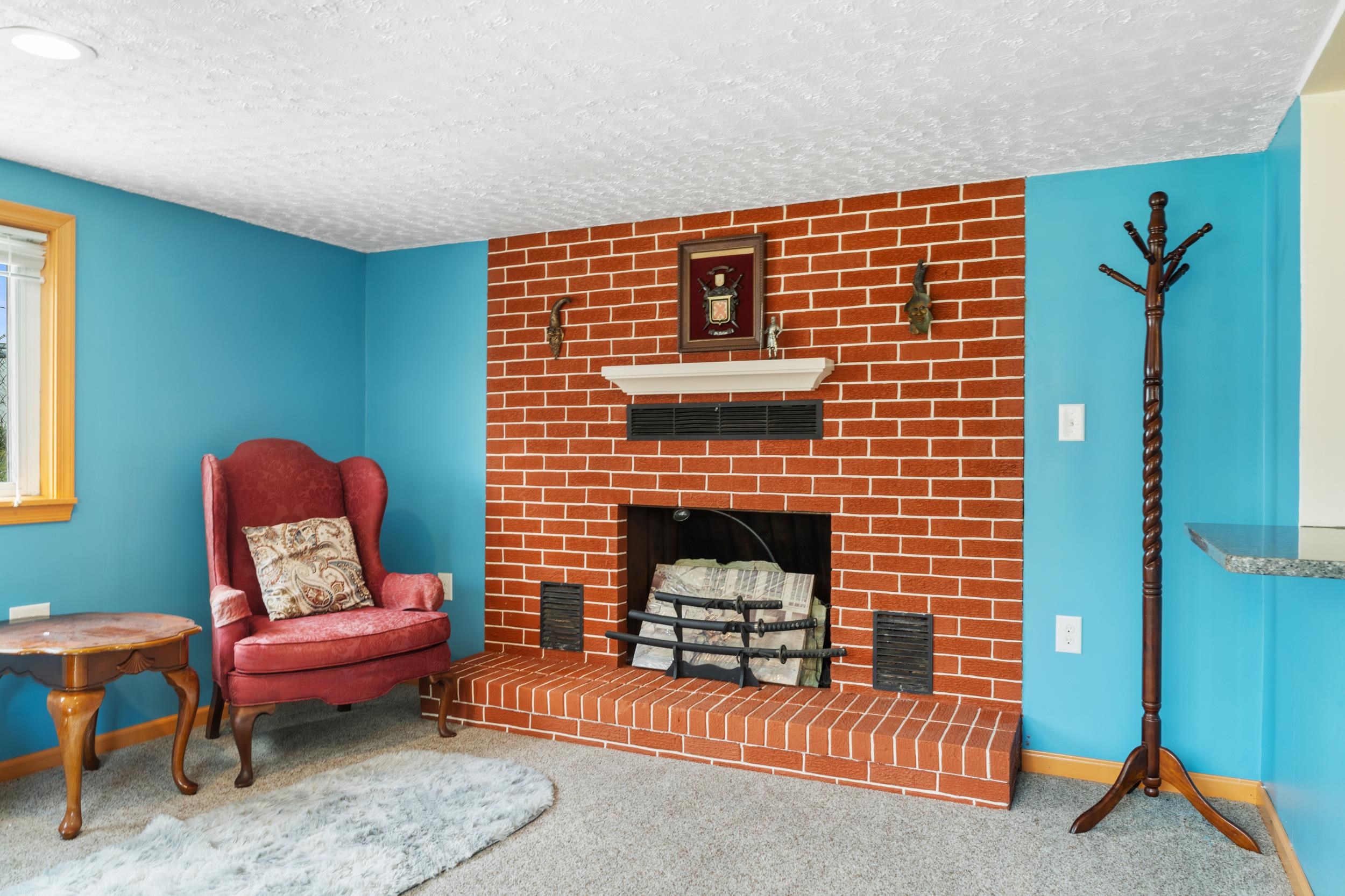 403 BETSY BELL RD, STAUNTON, Virginia 24401, 4 Bedrooms Bedrooms, ,2 BathroomsBathrooms,Residential,403 BETSY BELL RD,678933 MLS # 678933