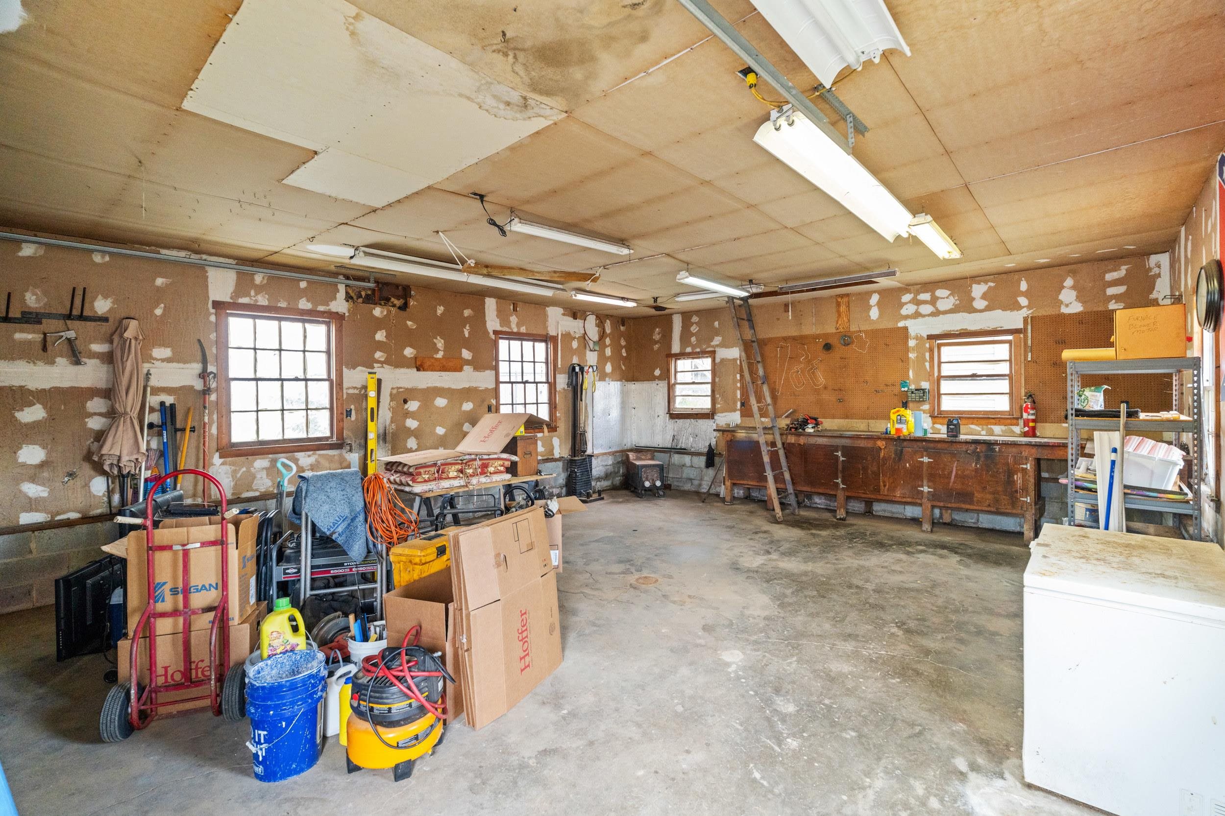 403 BETSY BELL RD, STAUNTON, Virginia 24401, 4 Bedrooms Bedrooms, ,2 BathroomsBathrooms,Residential,403 BETSY BELL RD,678933 MLS # 678933