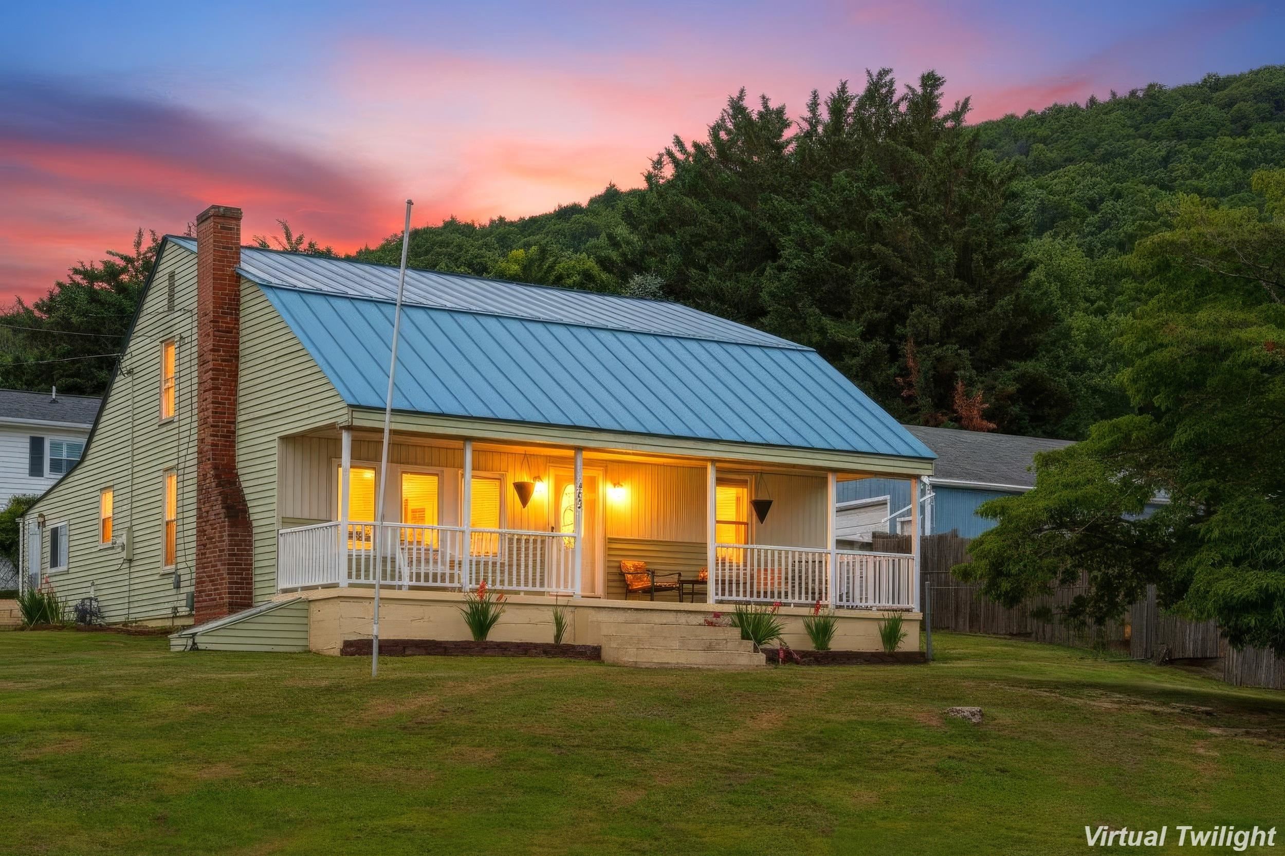 403 BETSY BELL RD, STAUNTON, Virginia 24401, 4 Bedrooms Bedrooms, ,2 BathroomsBathrooms,Residential,403 BETSY BELL RD,678933 MLS # 678933