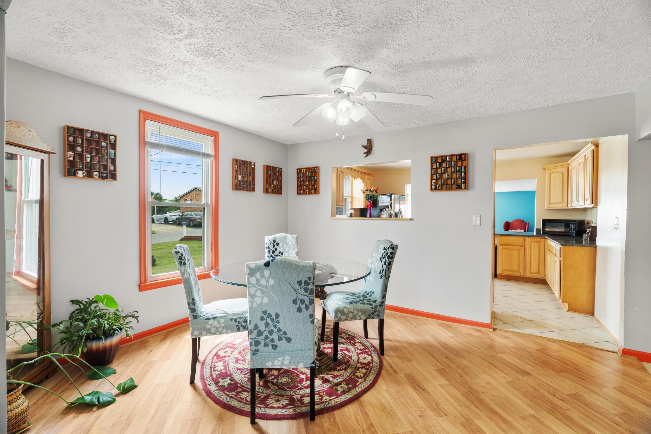 403 BETSY BELL RD, STAUNTON, Virginia 24401, 4 Bedrooms Bedrooms, ,2 BathroomsBathrooms,Residential,403 BETSY BELL RD,678933 MLS # 678933