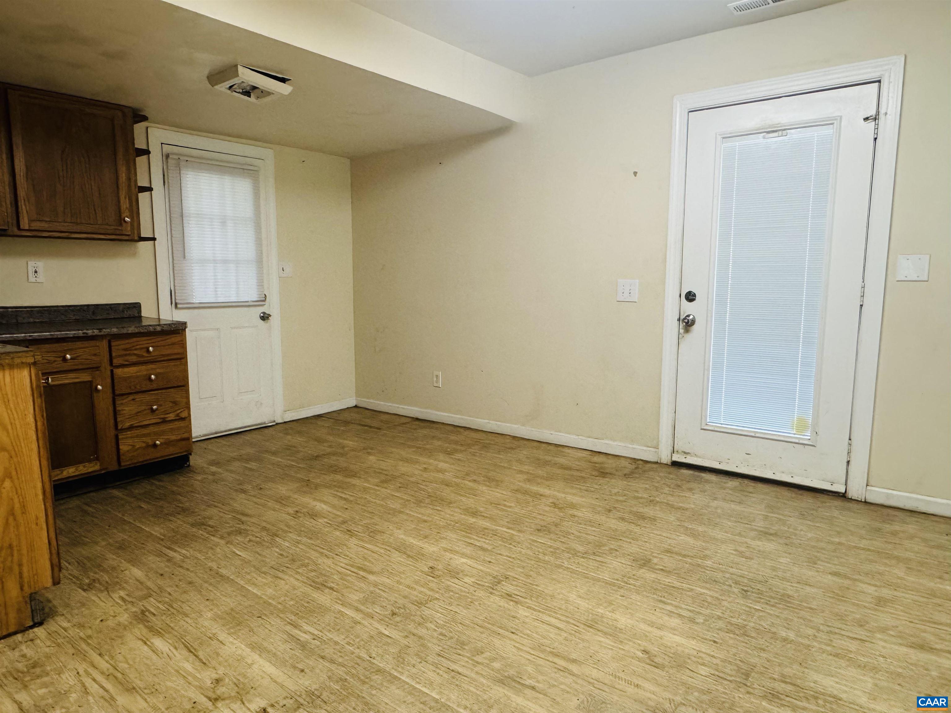1924 E MAIN ST, WAYNESBORO, Virginia 22980, 3 Bedrooms Bedrooms, ,2 BathroomsBathrooms,Residential,1924 E MAIN ST,678934 MLS # 678934
