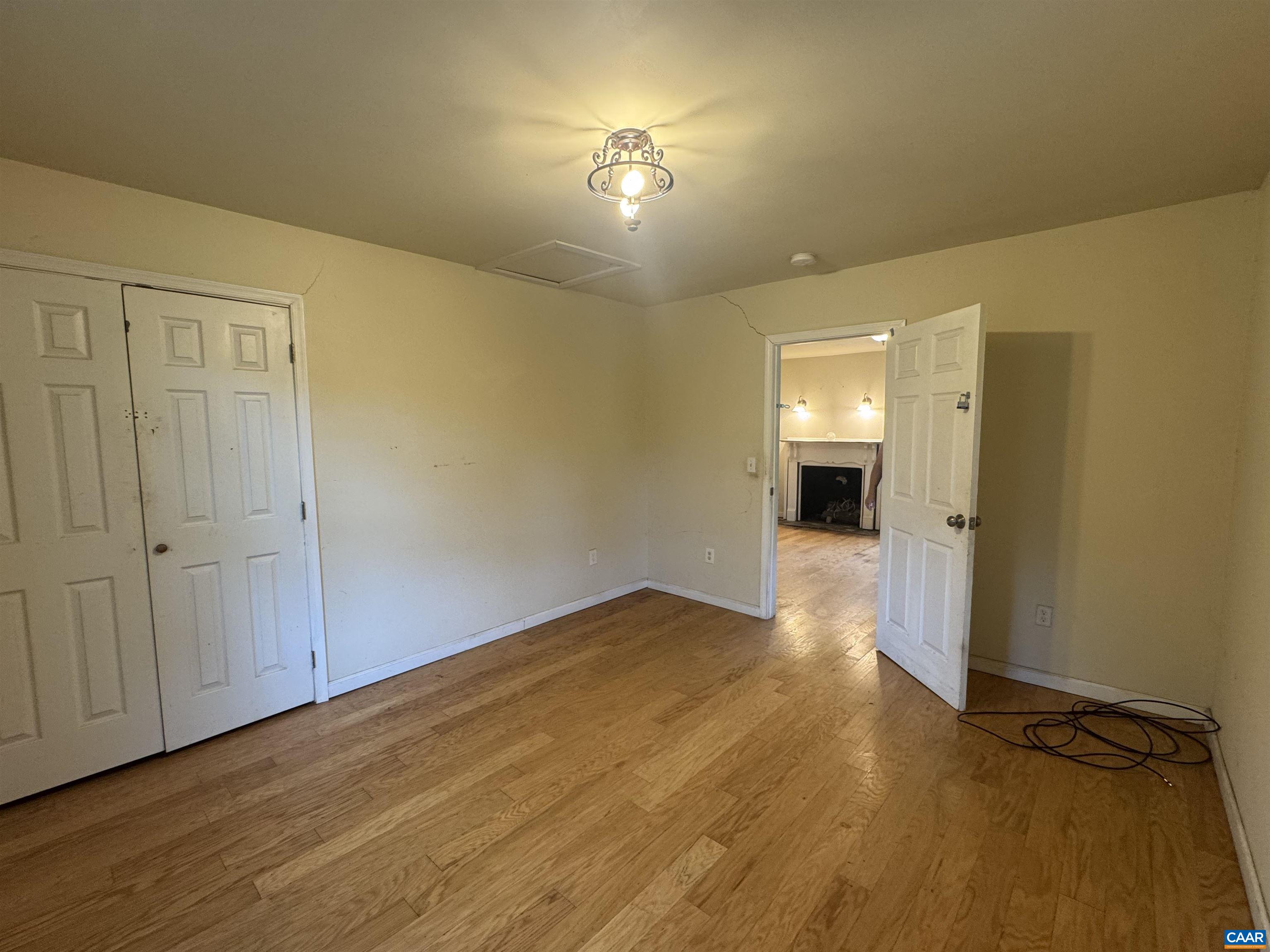 1924 E MAIN ST, WAYNESBORO, Virginia 22980, 3 Bedrooms Bedrooms, ,2 BathroomsBathrooms,Residential,1924 E MAIN ST,678934 MLS # 678934