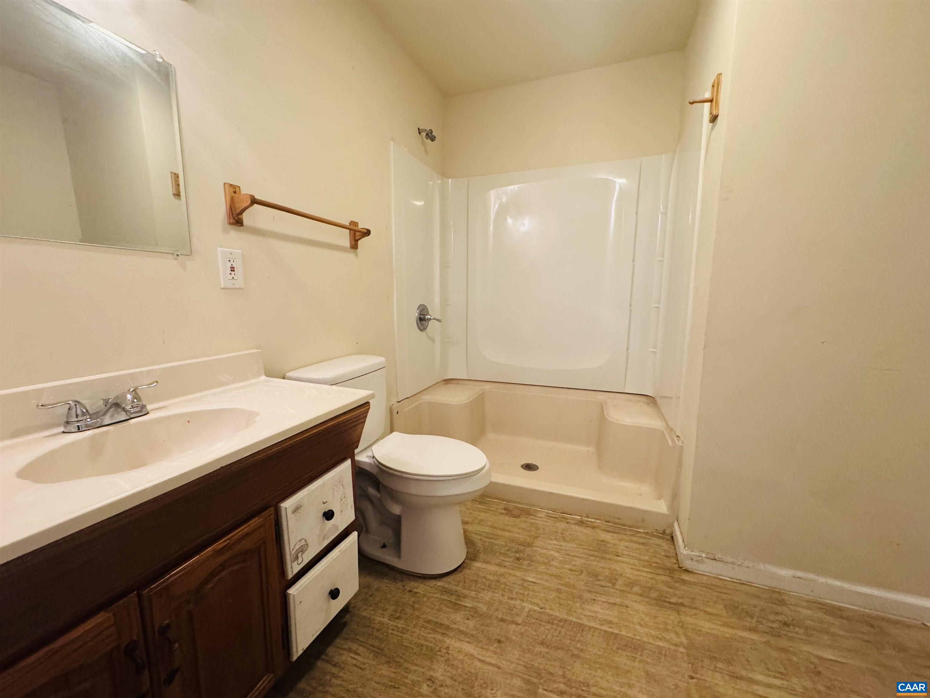 1924 E MAIN ST, WAYNESBORO, Virginia 22980, 3 Bedrooms Bedrooms, ,2 BathroomsBathrooms,Residential,1924 E MAIN ST,678934 MLS # 678934