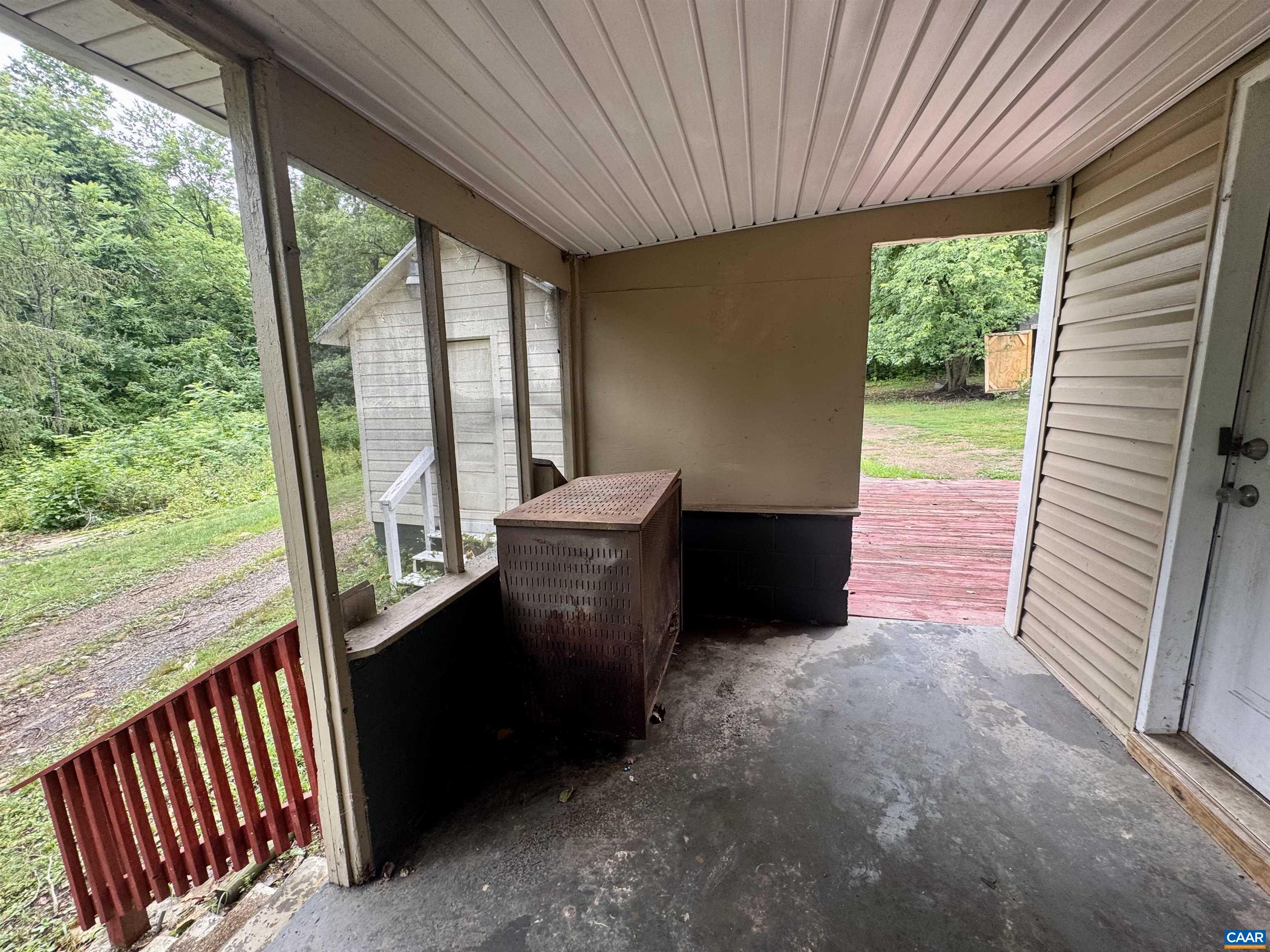 1924 E MAIN ST, WAYNESBORO, Virginia 22980, 3 Bedrooms Bedrooms, ,2 BathroomsBathrooms,Residential,1924 E MAIN ST,678934 MLS # 678934