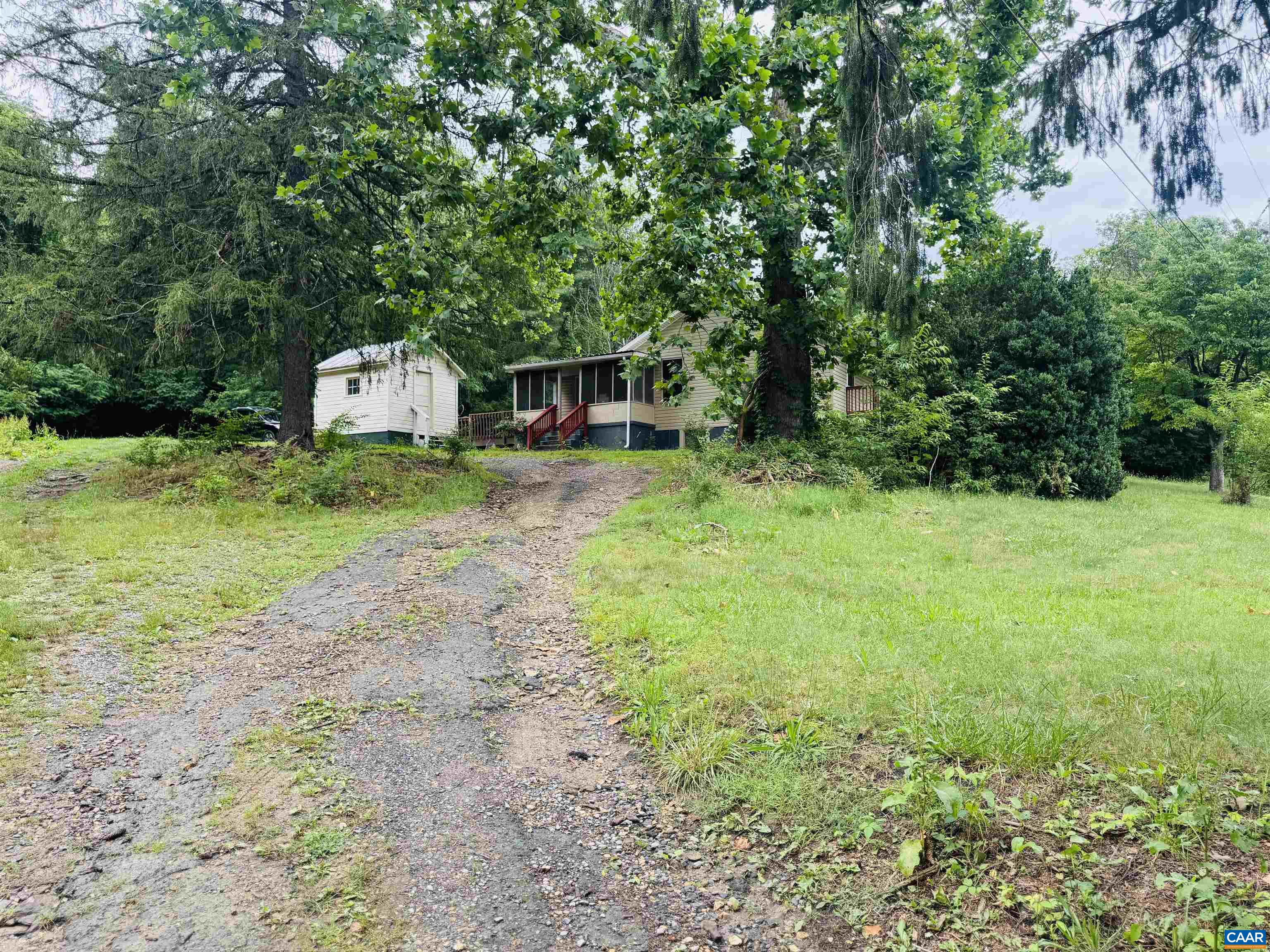 1924 E MAIN ST, WAYNESBORO, Virginia 22980, 3 Bedrooms Bedrooms, ,2 BathroomsBathrooms,Residential,1924 E MAIN ST,678934 MLS # 678934