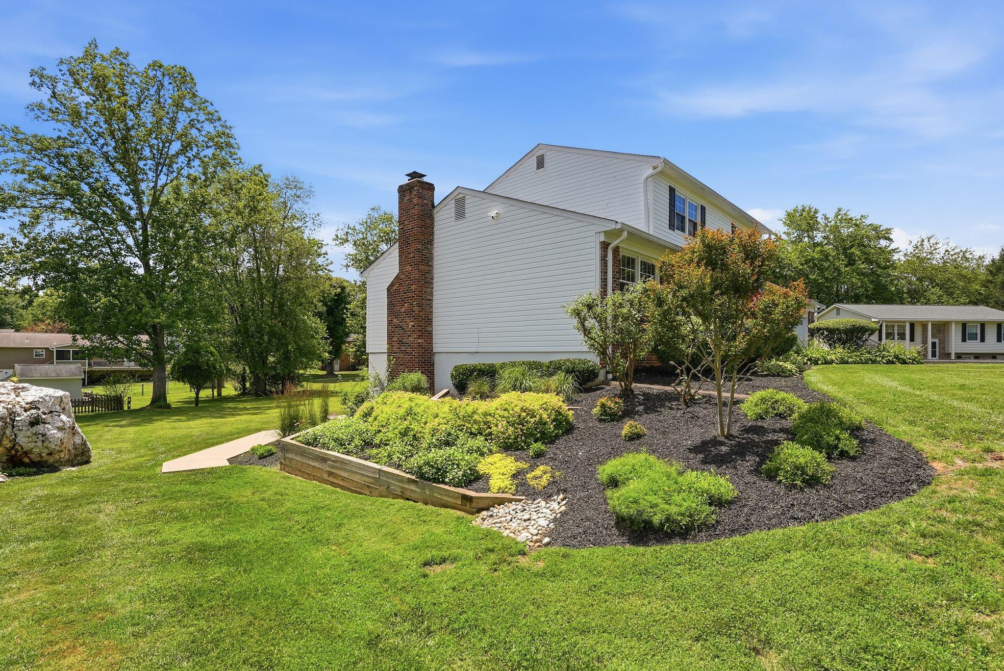 7150 SPOTSYLVANIA ST, WARRENTON, Virginia 20187, 3 Bedrooms Bedrooms, ,3 BathroomsBathrooms,Residential,7150 SPOTSYLVANIA ST,VAFQ2022666 MLS # VAFQ2022666