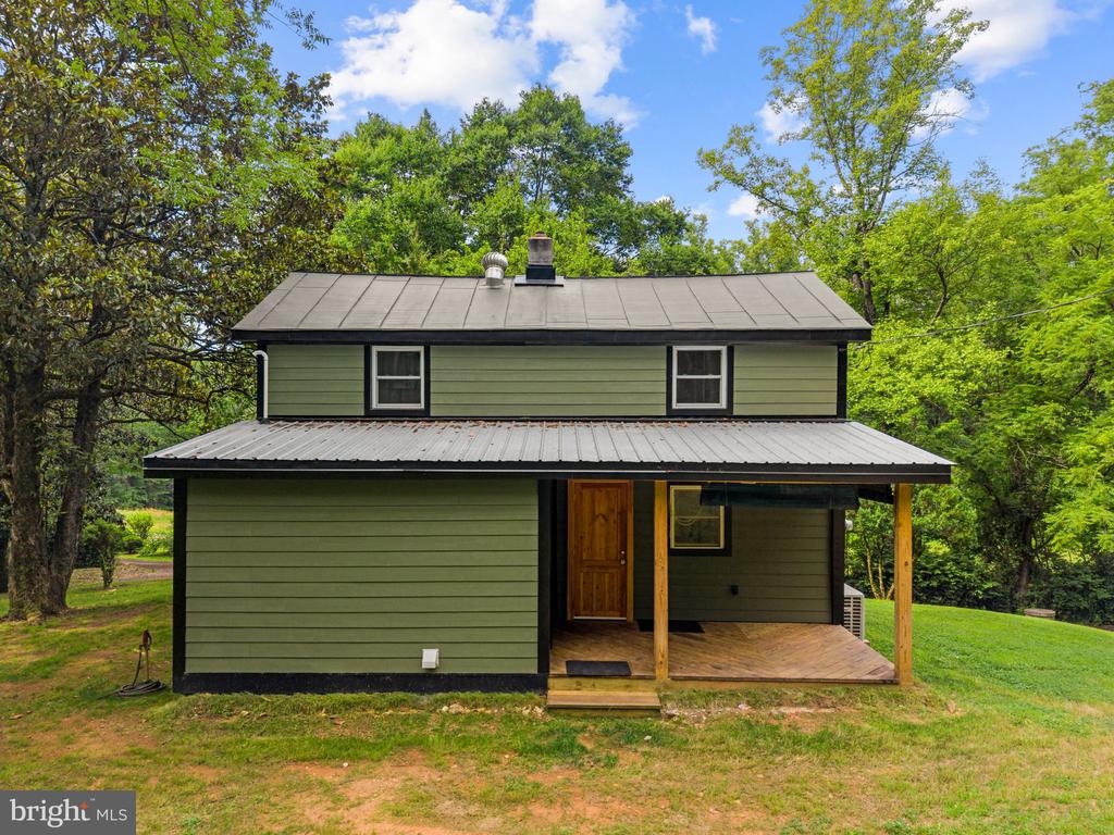 2303 W HOOVER RD, HAYWOOD, Virginia 22722, 2 Bedrooms Bedrooms, ,1 BathroomBathrooms,Residential,2303 W HOOVER RD,VAMA2002834 MLS # VAMA2002834
