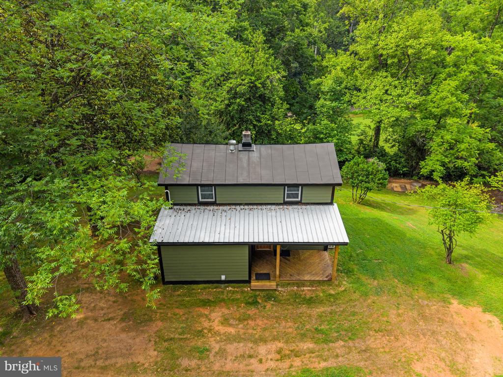 2303 W HOOVER RD, HAYWOOD, Virginia 22722, 2 Bedrooms Bedrooms, ,1 BathroomBathrooms,Residential,2303 W HOOVER RD,VAMA2002834 MLS # VAMA2002834