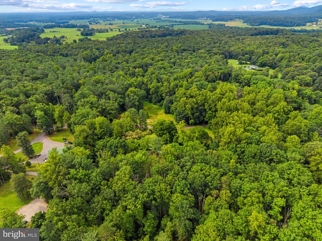 2303 W HOOVER RD, HAYWOOD, Virginia 22722, 2 Bedrooms Bedrooms, ,1 BathroomBathrooms,Residential,2303 W HOOVER RD,VAMA2002834 MLS # VAMA2002834