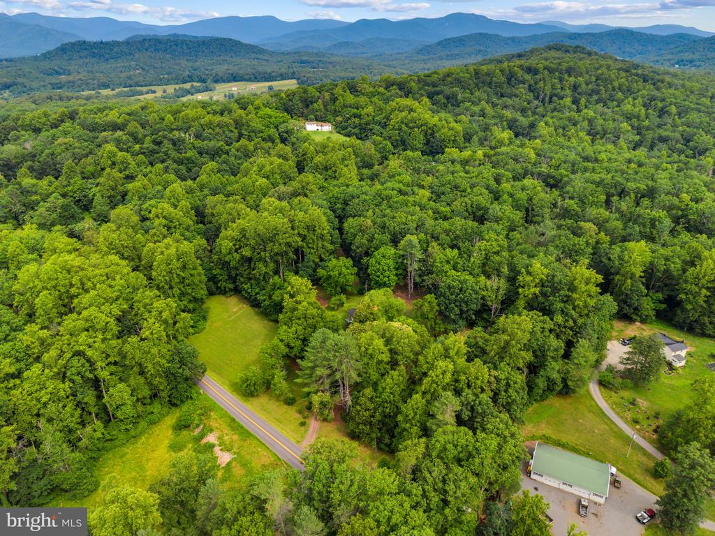 2303 W HOOVER RD, HAYWOOD, Virginia 22722, 2 Bedrooms Bedrooms, ,1 BathroomBathrooms,Residential,2303 W HOOVER RD,VAMA2002834 MLS # VAMA2002834