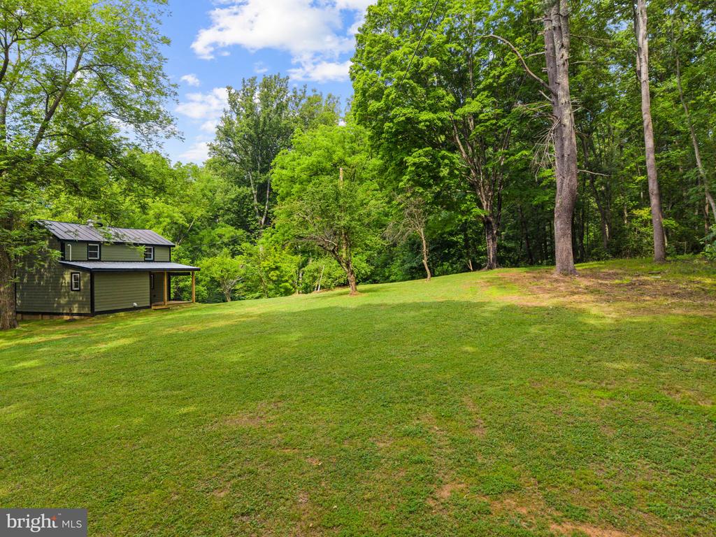 2303 W HOOVER RD, HAYWOOD, Virginia 22722, 2 Bedrooms Bedrooms, ,1 BathroomBathrooms,Residential,2303 W HOOVER RD,VAMA2002834 MLS # VAMA2002834
