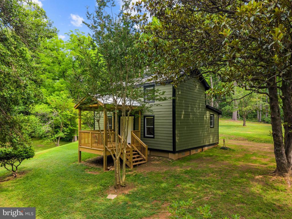 2303 W HOOVER RD, HAYWOOD, Virginia 22722, 2 Bedrooms Bedrooms, ,1 BathroomBathrooms,Residential,2303 W HOOVER RD,VAMA2002834 MLS # VAMA2002834