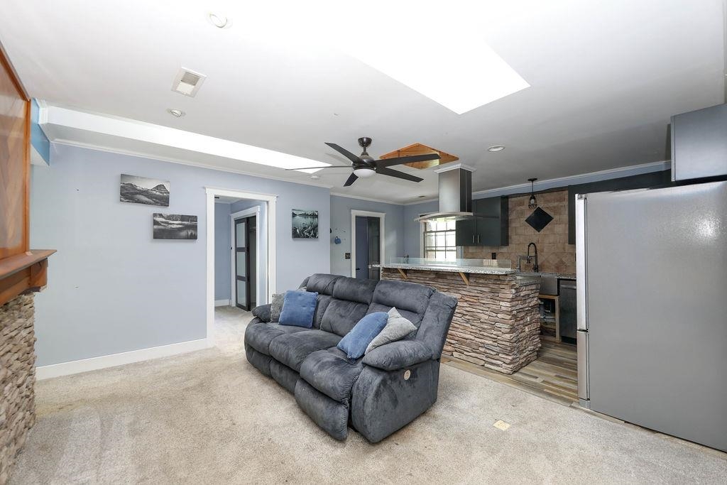 2251 AIRPORT RD, BRIDGEWATER, Virginia 22812, 5 Bedrooms Bedrooms, ,3 BathroomsBathrooms,Residential,2251 AIRPORT RD,678936 MLS # 678936