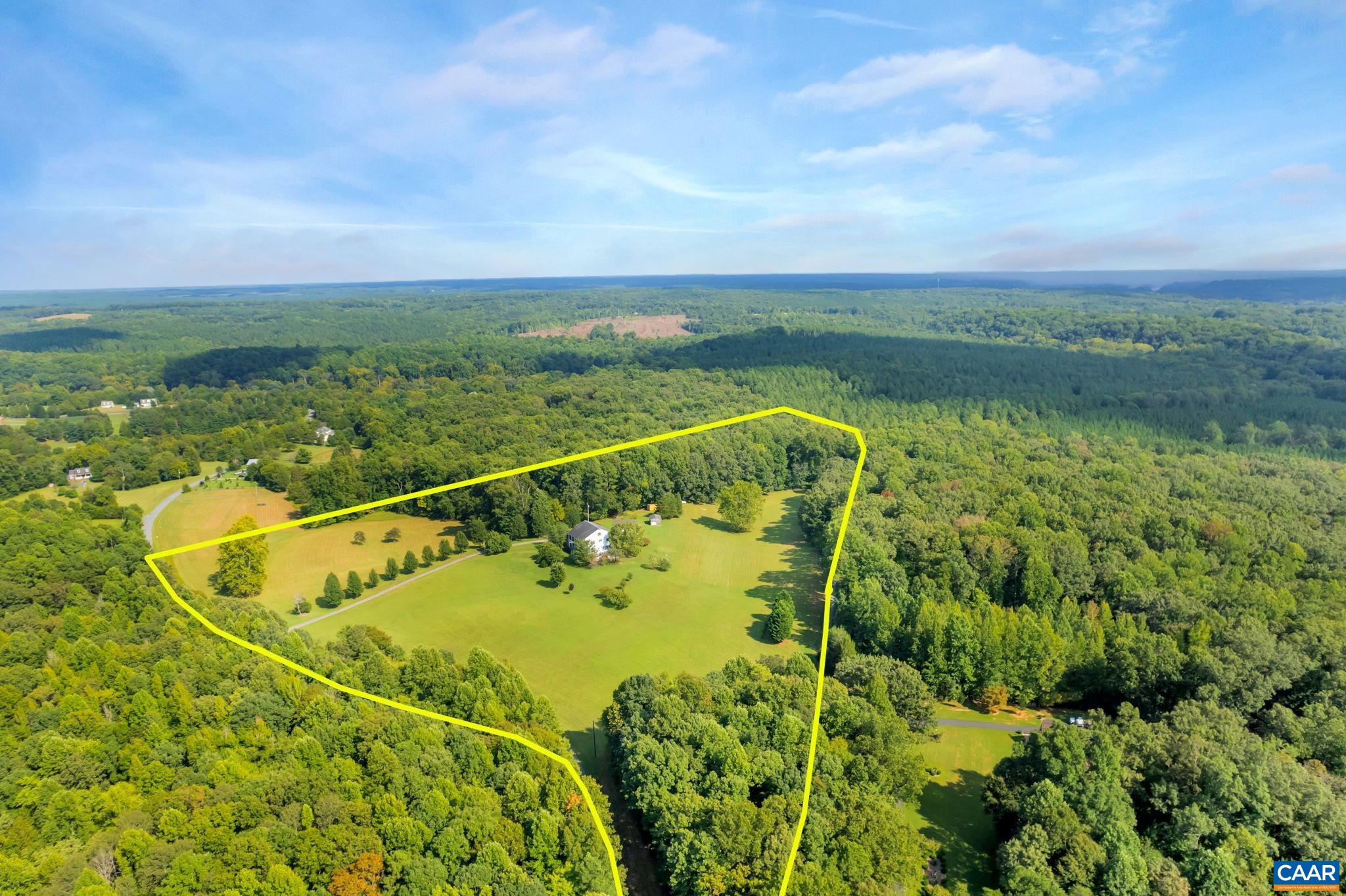 618 RIVANNA WOODS DR, FORK UNION, Virginia 23055, 4 Bedrooms Bedrooms, ,3 BathroomsBathrooms,Residential,618 RIVANNA WOODS DR,678938 MLS # 678938
