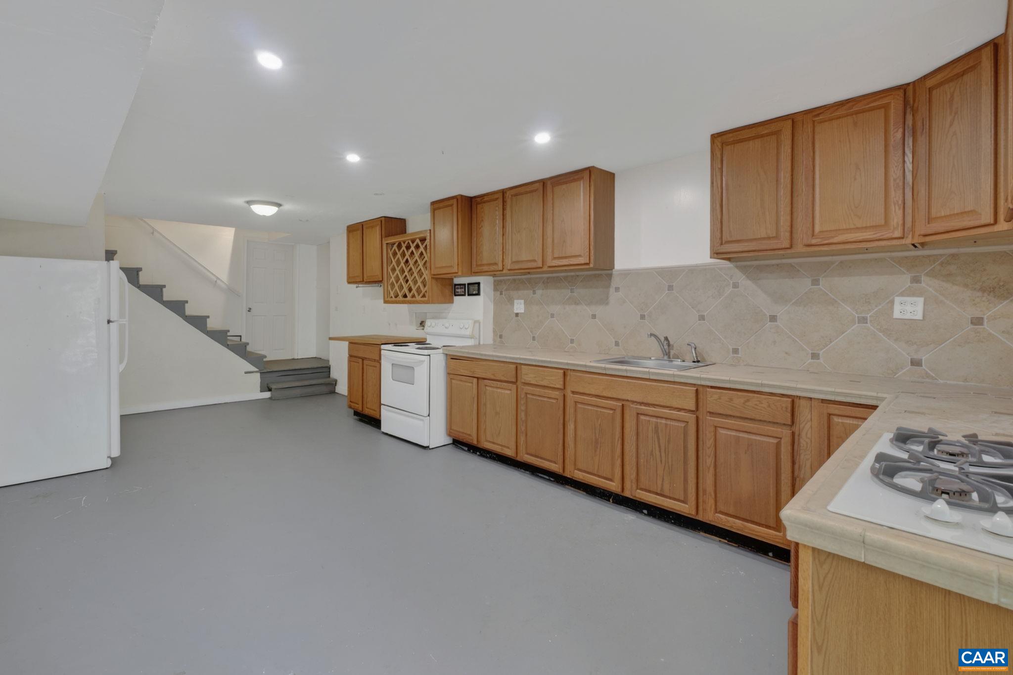 618 RIVANNA WOODS DR, FORK UNION, Virginia 23055, 4 Bedrooms Bedrooms, ,3 BathroomsBathrooms,Residential,618 RIVANNA WOODS DR,678938 MLS # 678938