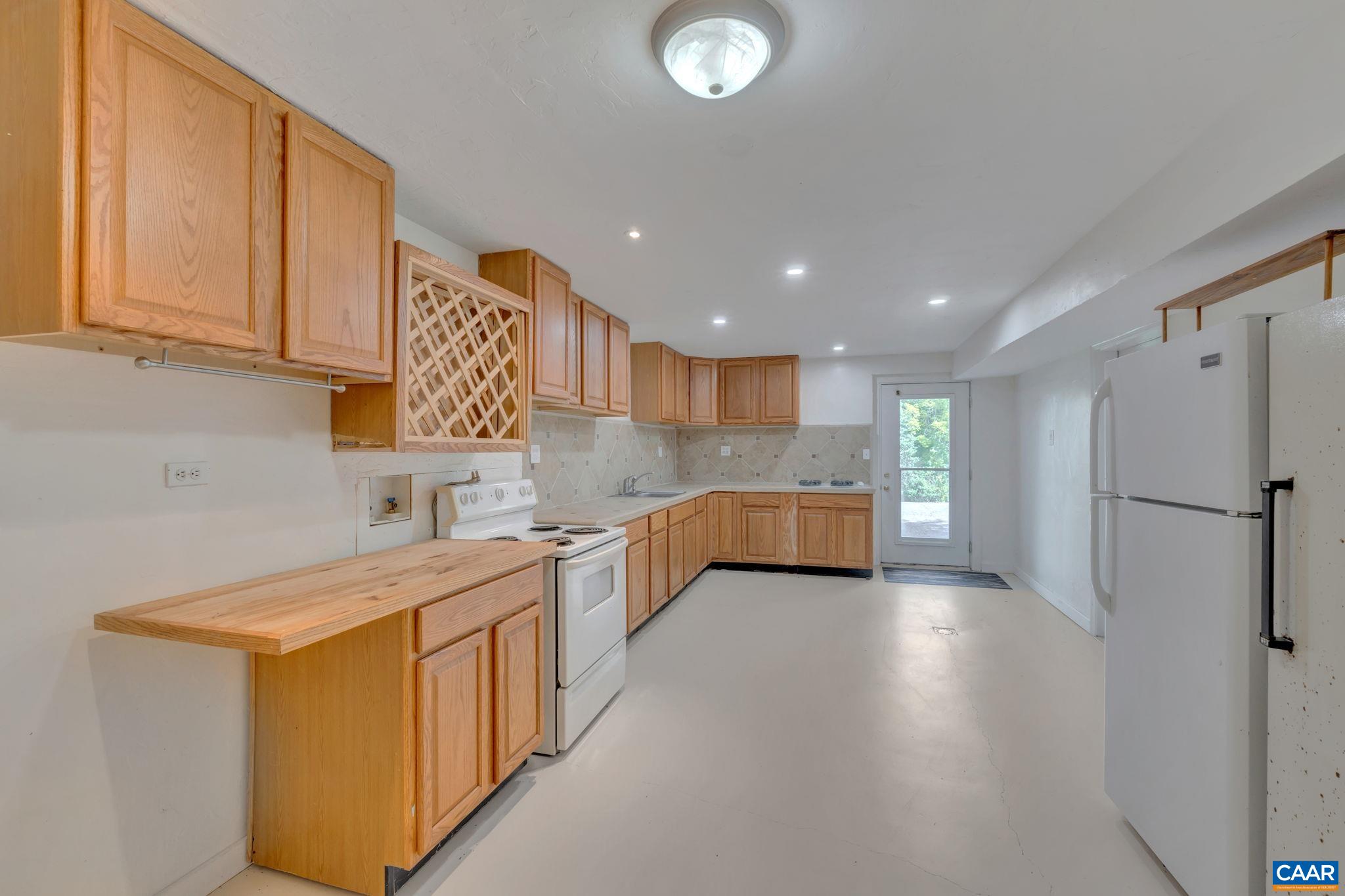 618 RIVANNA WOODS DR, FORK UNION, Virginia 23055, 4 Bedrooms Bedrooms, ,3 BathroomsBathrooms,Residential,618 RIVANNA WOODS DR,678938 MLS # 678938