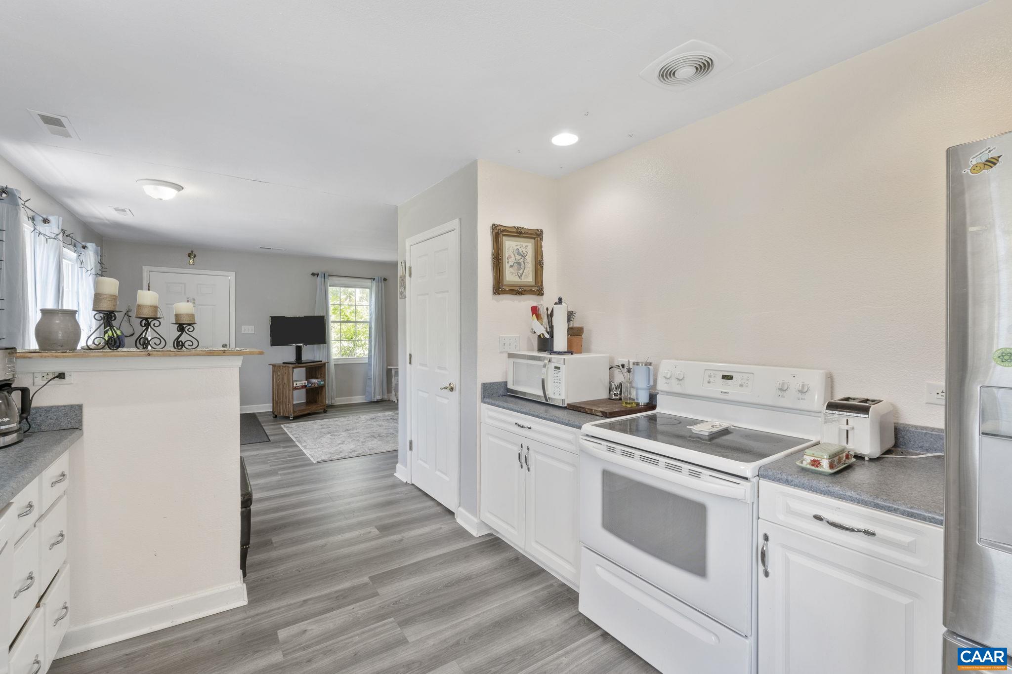618 RIVANNA WOODS DR, FORK UNION, Virginia 23055, 4 Bedrooms Bedrooms, ,3 BathroomsBathrooms,Residential,618 RIVANNA WOODS DR,678938 MLS # 678938