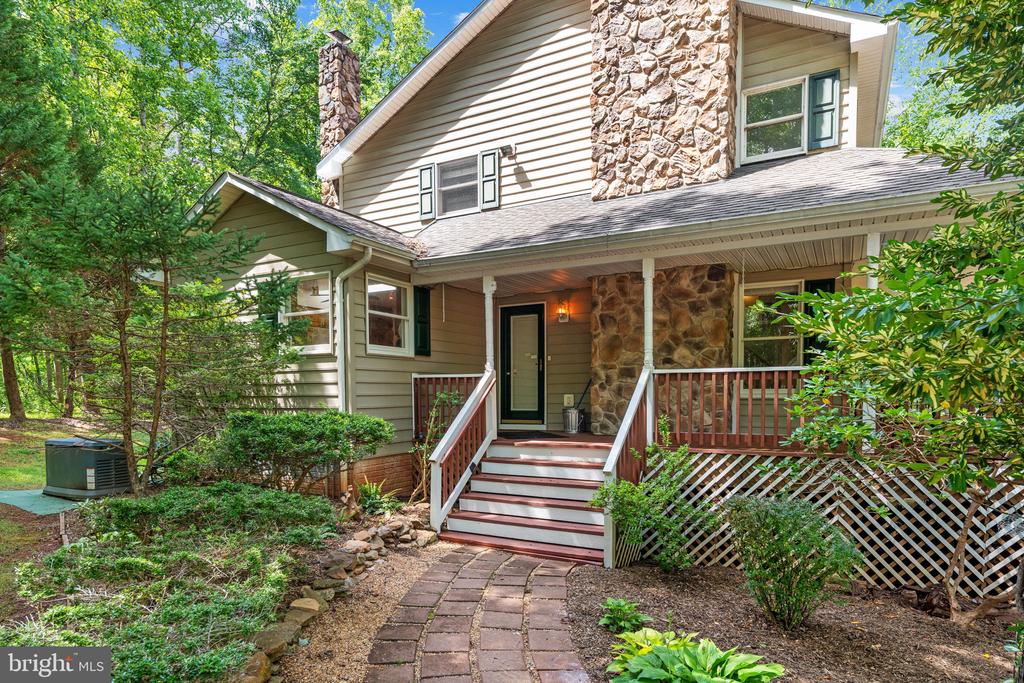 203 ROCK MILLS RD, WOODVILLE, Virginia 22749, 4 Bedrooms Bedrooms, ,3 BathroomsBathrooms,Residential,203 ROCK MILLS RD,VARP2002726 MLS # VARP2002726