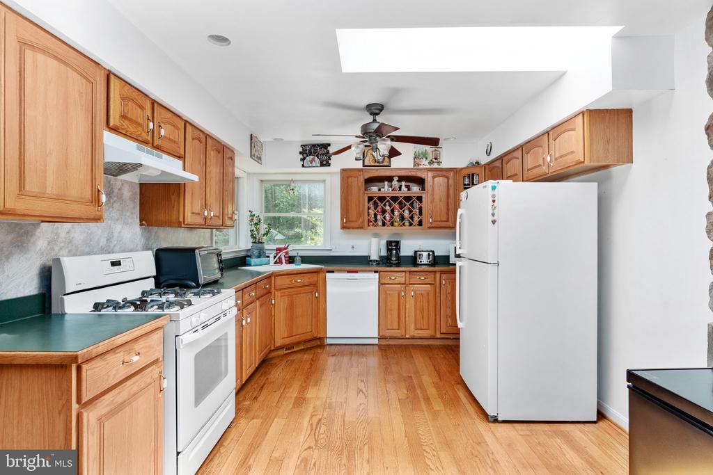 203 ROCK MILLS RD, WOODVILLE, Virginia 22749, 4 Bedrooms Bedrooms, ,3 BathroomsBathrooms,Residential,203 ROCK MILLS RD,VARP2002726 MLS # VARP2002726