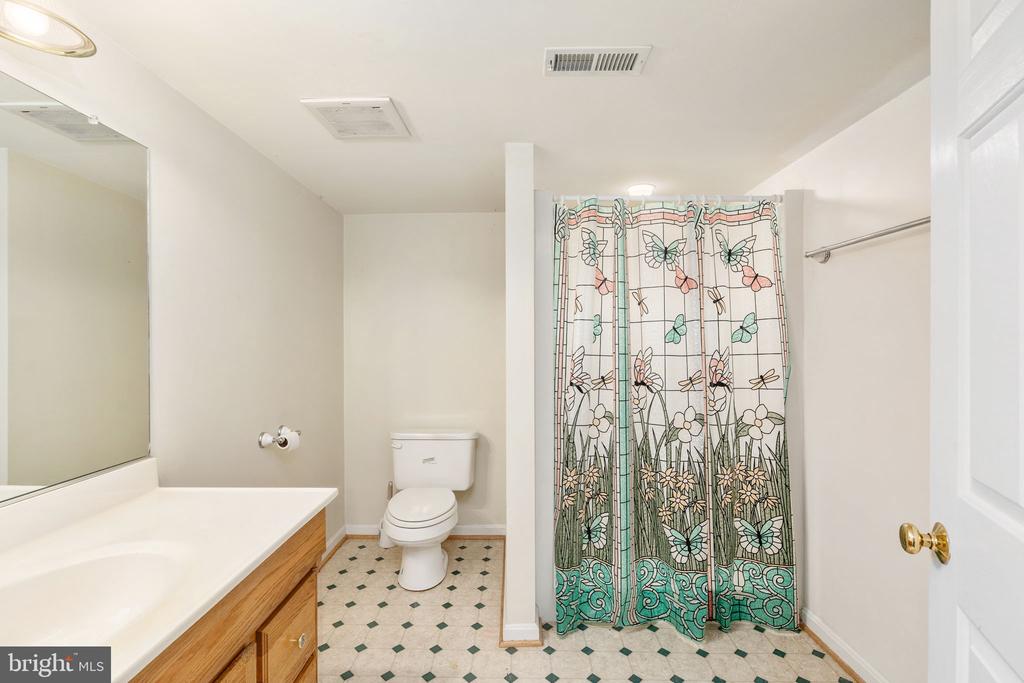 203 ROCK MILLS RD, WOODVILLE, Virginia 22749, 4 Bedrooms Bedrooms, ,3 BathroomsBathrooms,Residential,203 ROCK MILLS RD,VARP2002726 MLS # VARP2002726