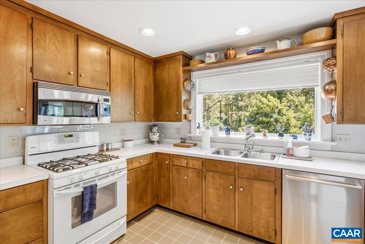 525 MILFORD RD, EARLYSVILLE, Virginia 22936, 4 Bedrooms Bedrooms, ,3 BathroomsBathrooms,Residential,525 MILFORD RD,678940 MLS # 678940