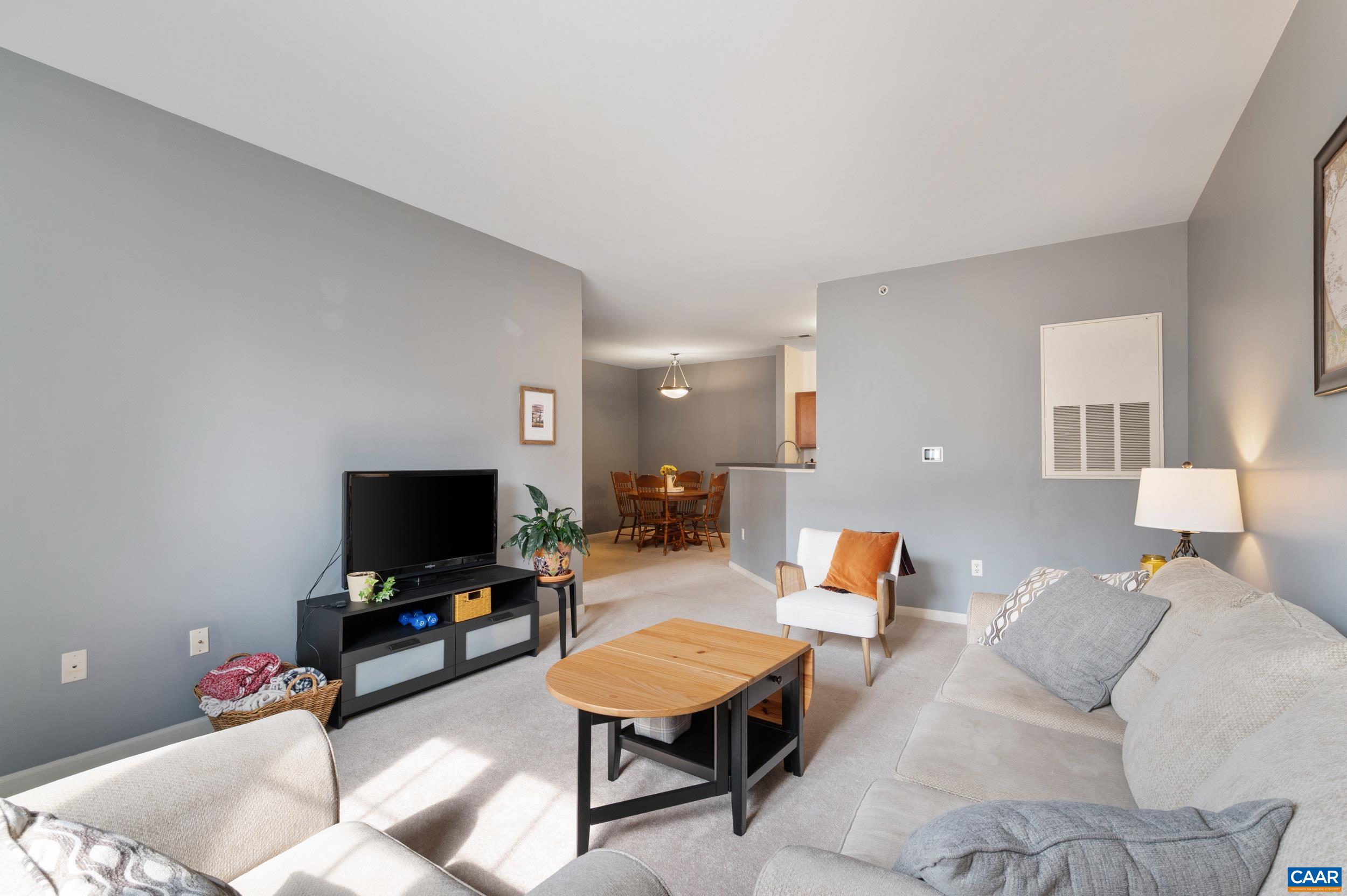 720 WALKER SQ, CHARLOTTESVILLE, Virginia 22903, 1 Bedroom Bedrooms, ,1 BathroomBathrooms,Residential,720 WALKER SQ,678941 MLS # 678941