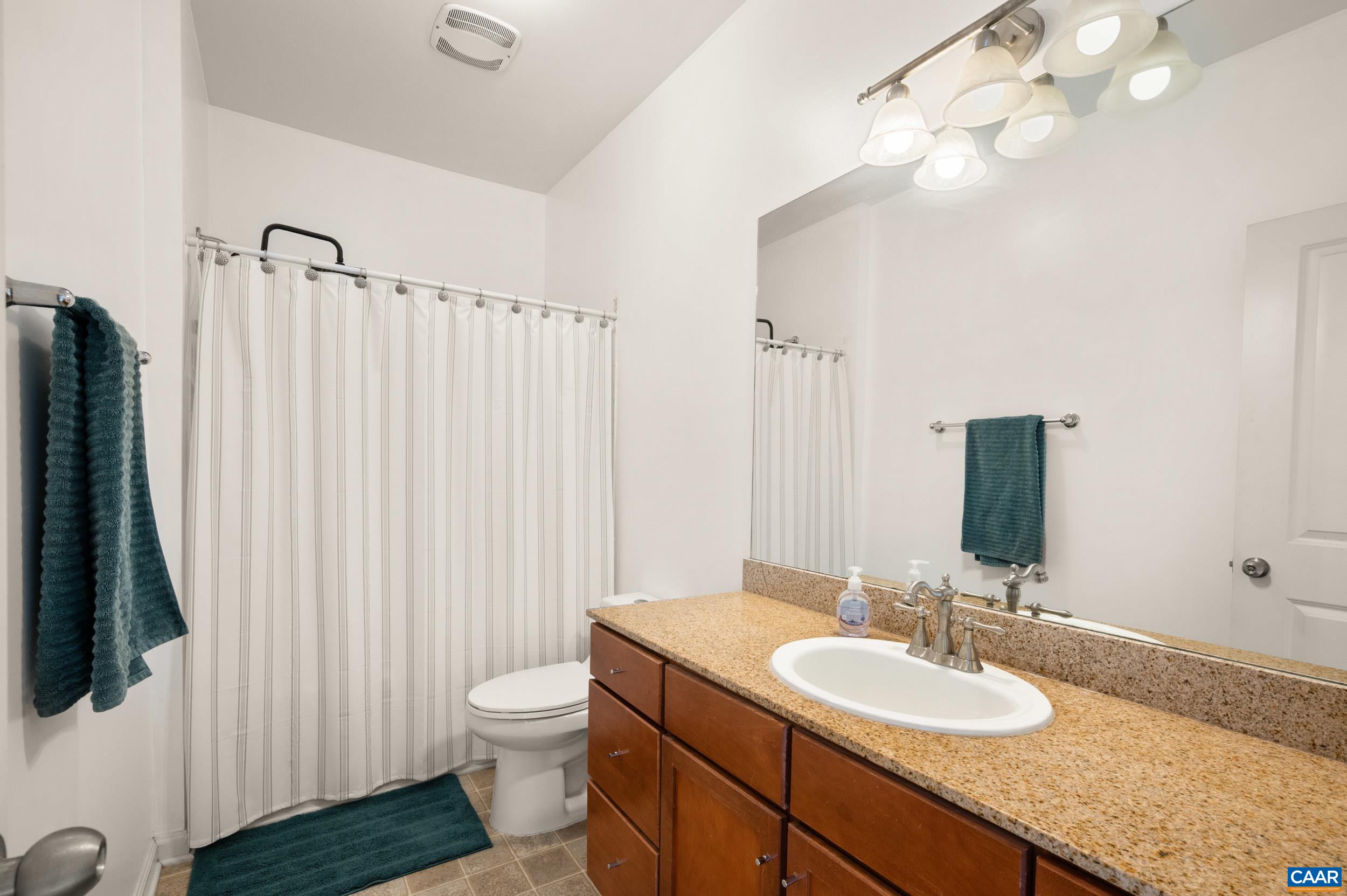 720 WALKER SQ, CHARLOTTESVILLE, Virginia 22903, 1 Bedroom Bedrooms, ,1 BathroomBathrooms,Residential,720 WALKER SQ,678941 MLS # 678941