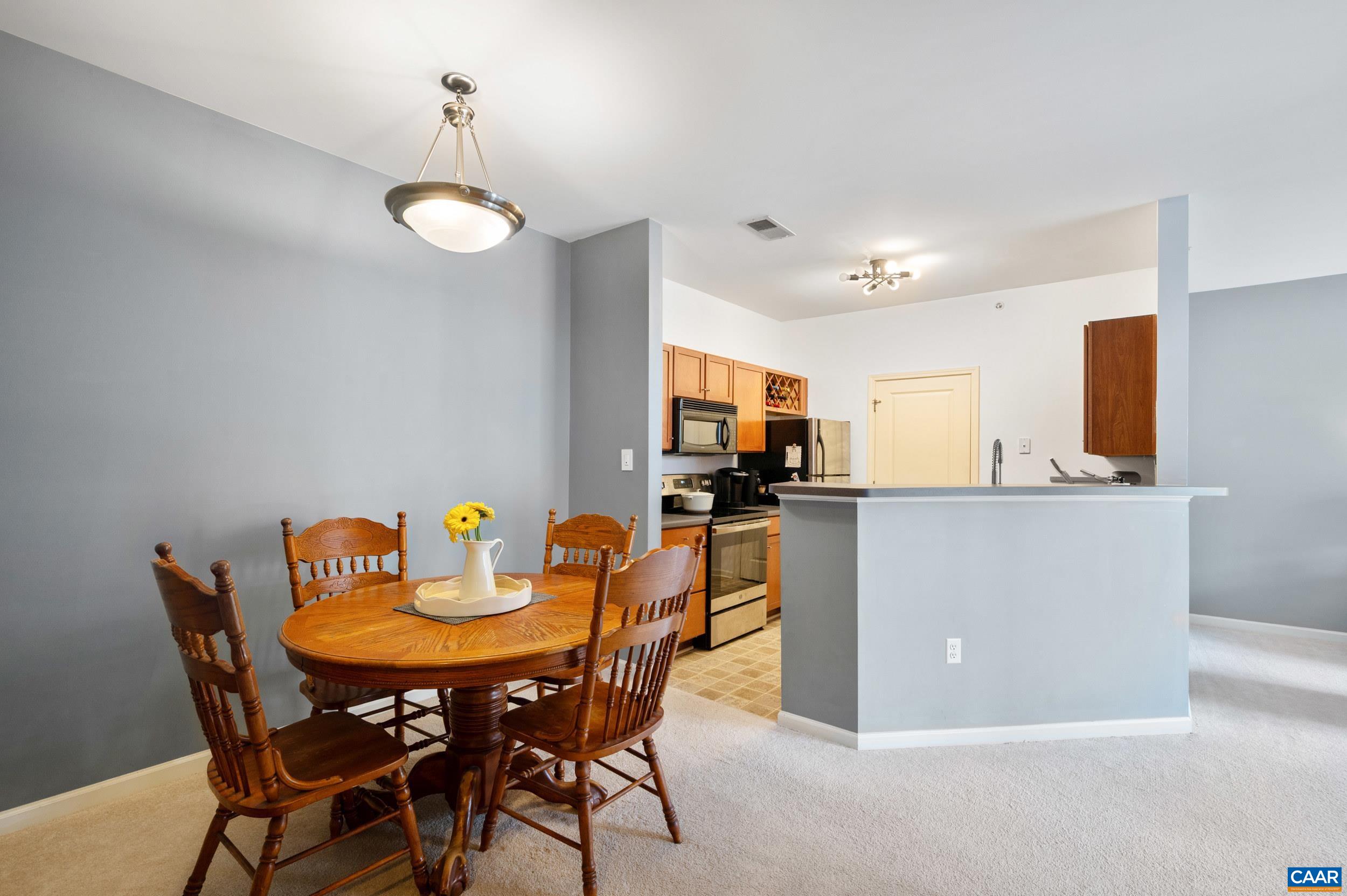 720 WALKER SQ, CHARLOTTESVILLE, Virginia 22903, 1 Bedroom Bedrooms, ,1 BathroomBathrooms,Residential,720 WALKER SQ,678941 MLS # 678941