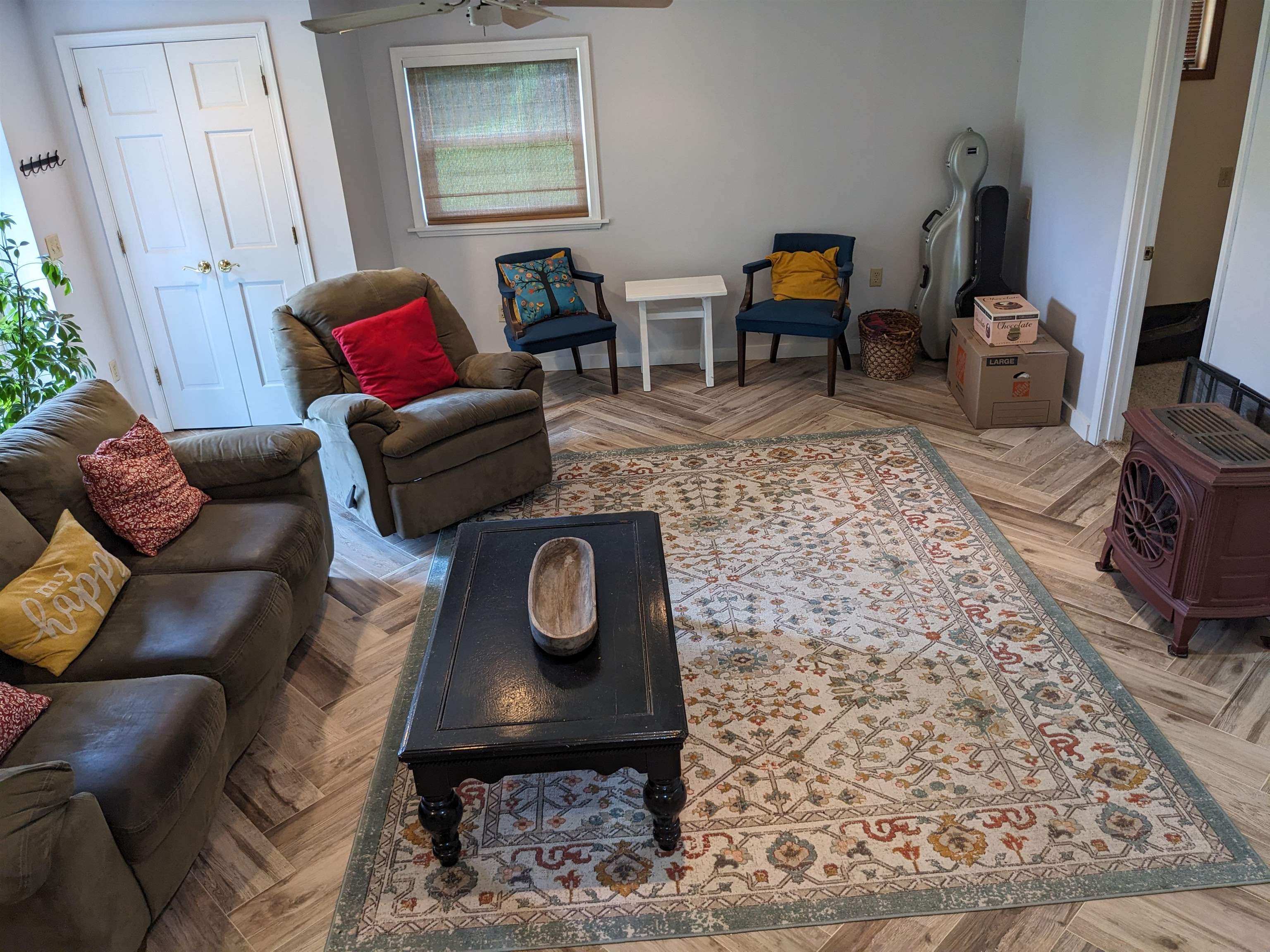 485 HIGHVIEW RD, NEW MARKET, Virginia 22844, 5 Bedrooms Bedrooms, ,4 BathroomsBathrooms,Residential,485 HIGHVIEW RD,678942 MLS # 678942