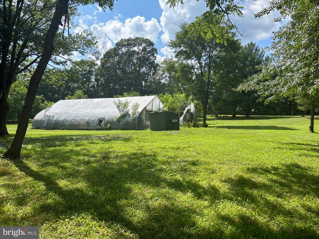 13078 BREEZY KNOLL LN, AMISSVILLE, Virginia 20106, 4 Bedrooms Bedrooms, ,2 BathroomsBathrooms,Residential,13078 BREEZY KNOLL LN,VACU2014220 MLS # VACU2014220