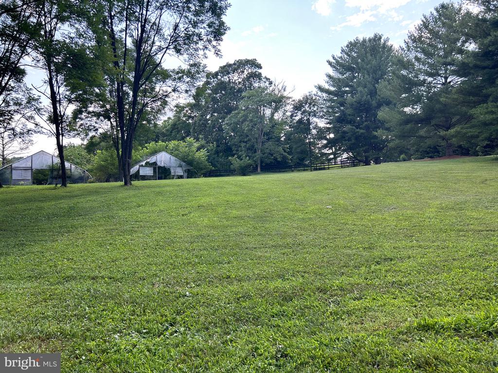 13078 BREEZY KNOLL LN, AMISSVILLE, Virginia 20106, 4 Bedrooms Bedrooms, ,2 BathroomsBathrooms,Residential,13078 BREEZY KNOLL LN,VACU2014220 MLS # VACU2014220