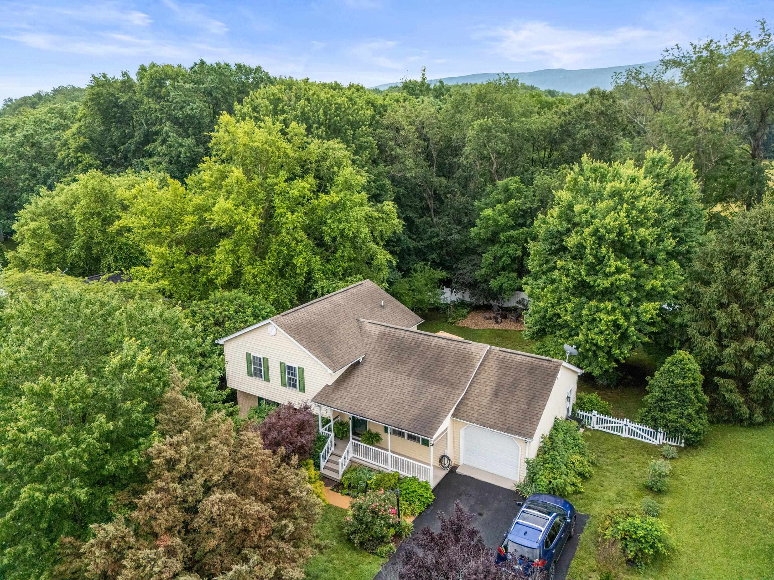 227 BOWMANS RUN DR, STUARTS DRAFT, Virginia 24477, 3 Bedrooms Bedrooms, ,2 BathroomsBathrooms,Residential,227 BOWMANS RUN DR,678944 MLS # 678944