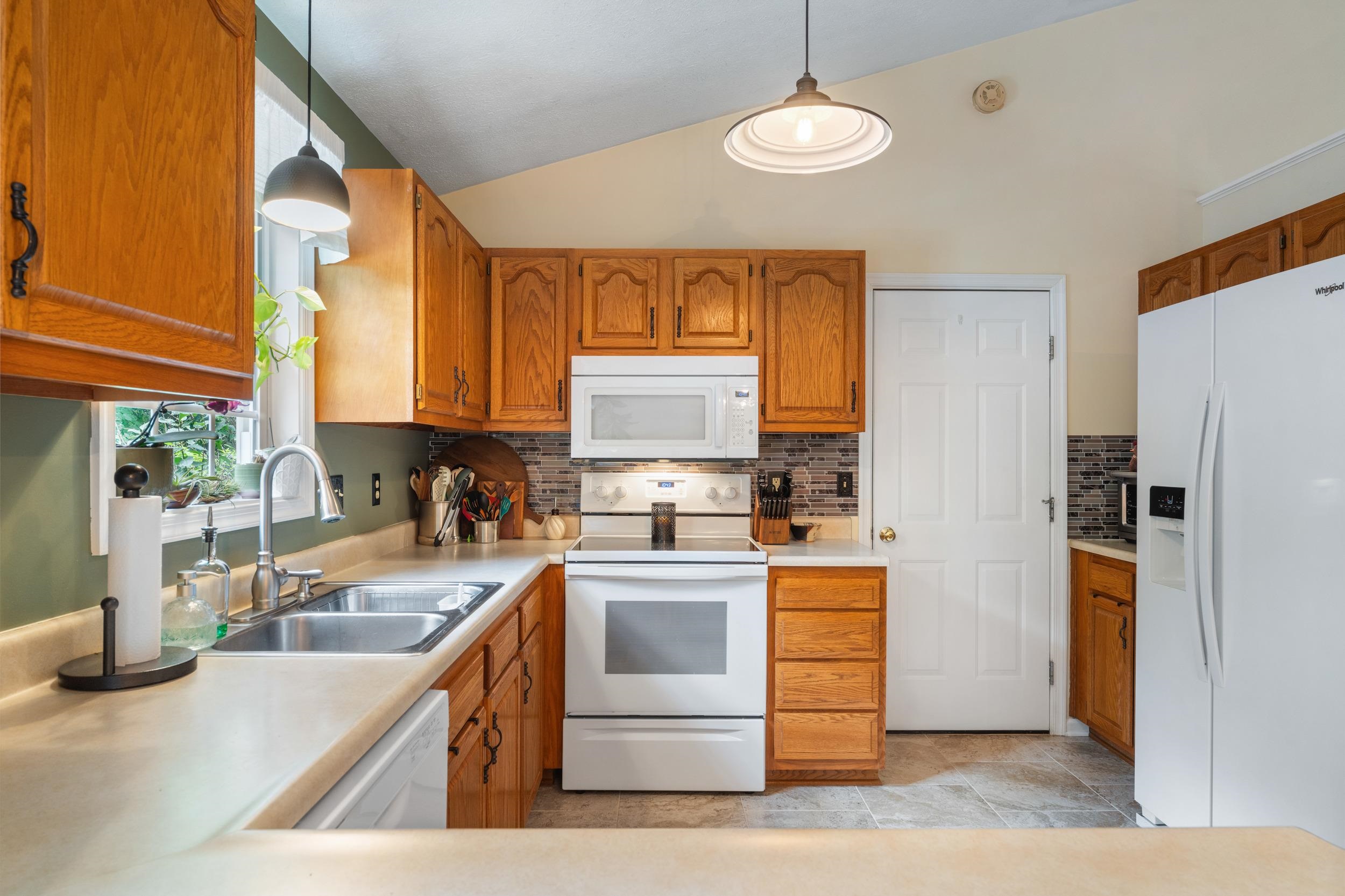 227 BOWMANS RUN DR, STUARTS DRAFT, Virginia 24477, 3 Bedrooms Bedrooms, ,2 BathroomsBathrooms,Residential,227 BOWMANS RUN DR,678944 MLS # 678944