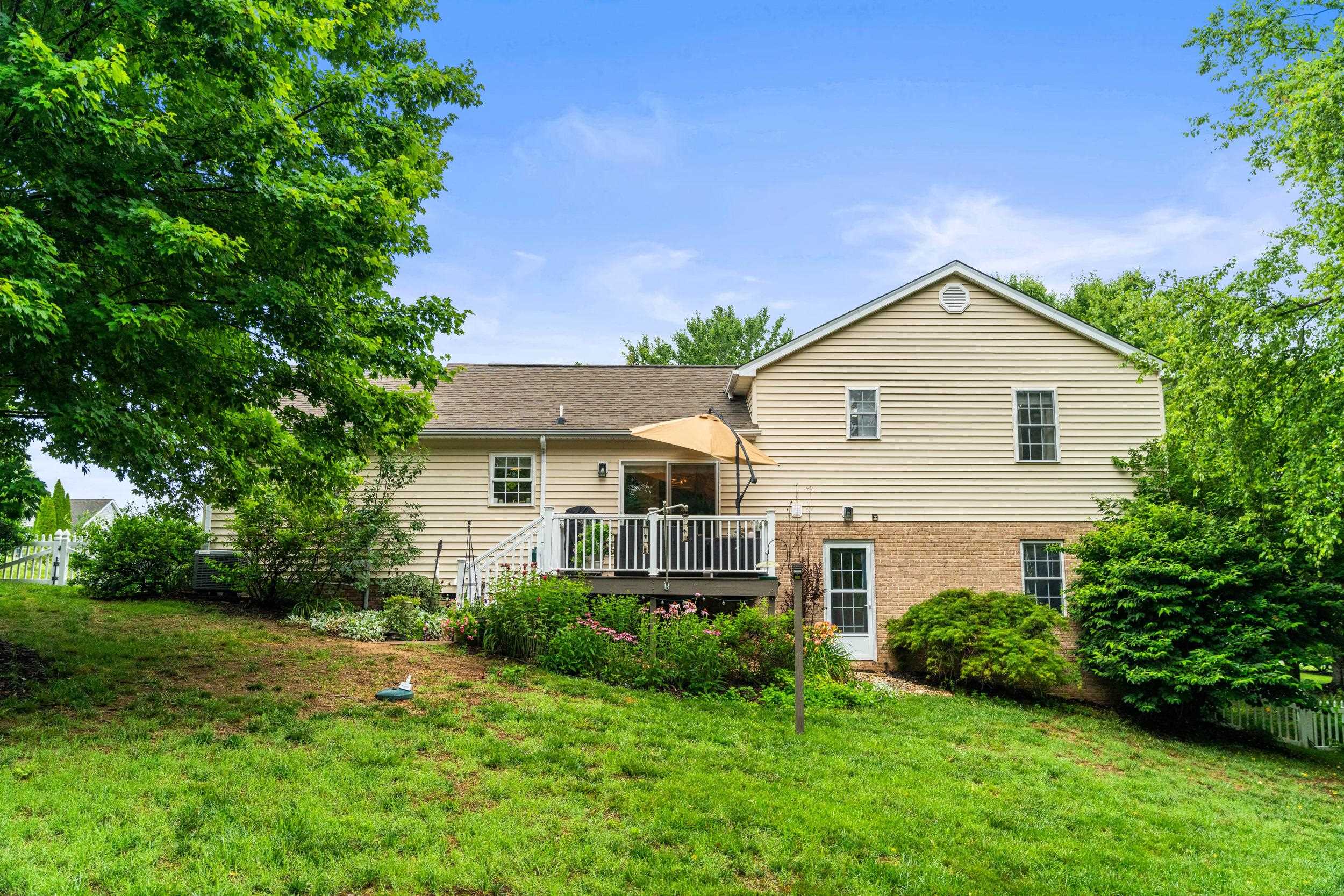 227 BOWMANS RUN DR, STUARTS DRAFT, Virginia 24477, 3 Bedrooms Bedrooms, ,2 BathroomsBathrooms,Residential,227 BOWMANS RUN DR,678944 MLS # 678944