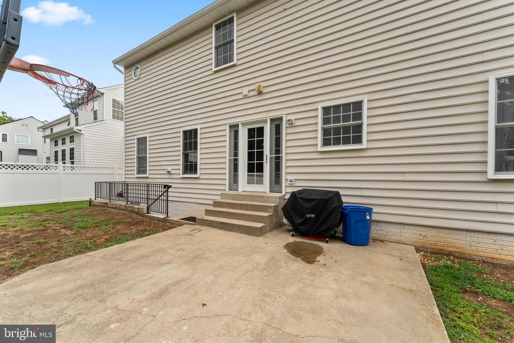 5804 TELLURIDE LN, SPOTSYLVANIA, Virginia 22553, 5 Bedrooms Bedrooms, ,3 BathroomsBathrooms,Residential,5804 TELLURIDE LN,VASP2042982 MLS # VASP2042982