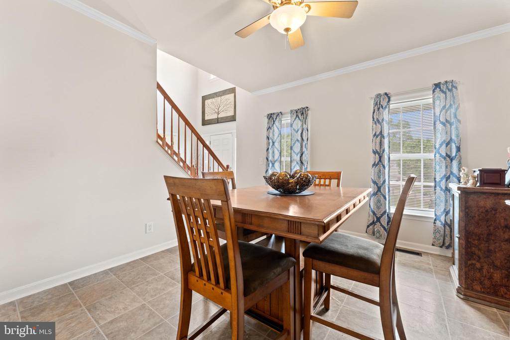 5804 TELLURIDE LN, SPOTSYLVANIA, Virginia 22553, 5 Bedrooms Bedrooms, ,3 BathroomsBathrooms,Residential,5804 TELLURIDE LN,VASP2042982 MLS # VASP2042982