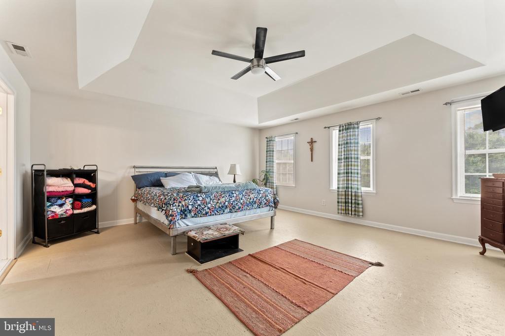 5804 TELLURIDE LN, SPOTSYLVANIA, Virginia 22553, 5 Bedrooms Bedrooms, ,3 BathroomsBathrooms,Residential,5804 TELLURIDE LN,VASP2042982 MLS # VASP2042982