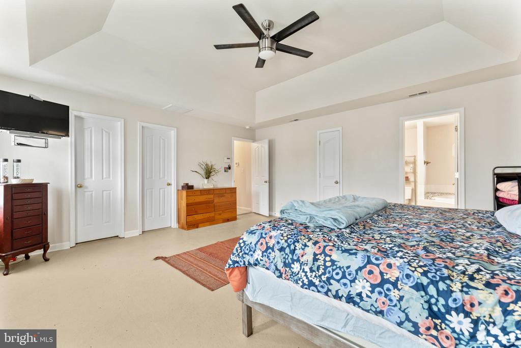 5804 TELLURIDE LN, SPOTSYLVANIA, Virginia 22553, 5 Bedrooms Bedrooms, ,3 BathroomsBathrooms,Residential,5804 TELLURIDE LN,VASP2042982 MLS # VASP2042982