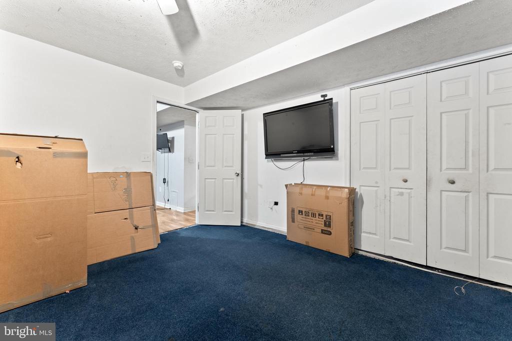 5804 TELLURIDE LN, SPOTSYLVANIA, Virginia 22553, 5 Bedrooms Bedrooms, ,3 BathroomsBathrooms,Residential,5804 TELLURIDE LN,VASP2042982 MLS # VASP2042982