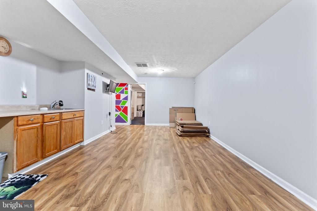 5804 TELLURIDE LN, SPOTSYLVANIA, Virginia 22553, 5 Bedrooms Bedrooms, ,3 BathroomsBathrooms,Residential,5804 TELLURIDE LN,VASP2042982 MLS # VASP2042982