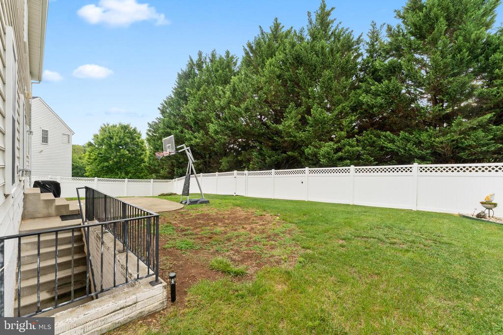 5804 TELLURIDE LN, SPOTSYLVANIA, Virginia 22553, 5 Bedrooms Bedrooms, ,3 BathroomsBathrooms,Residential,5804 TELLURIDE LN,VASP2042982 MLS # VASP2042982