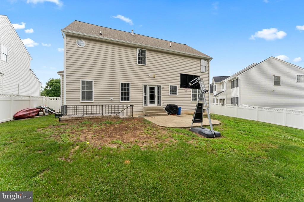 5804 TELLURIDE LN, SPOTSYLVANIA, Virginia 22553, 5 Bedrooms Bedrooms, ,3 BathroomsBathrooms,Residential,5804 TELLURIDE LN,VASP2042982 MLS # VASP2042982