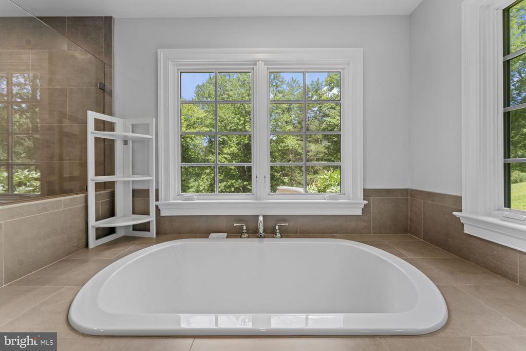 4639 HOPEWELL RD, THE PLAINS, Virginia 20198, 1 Bedroom Bedrooms, ,2 BathroomsBathrooms,Residential,4639 HOPEWELL RD,VAFQ2022792 MLS # VAFQ2022792