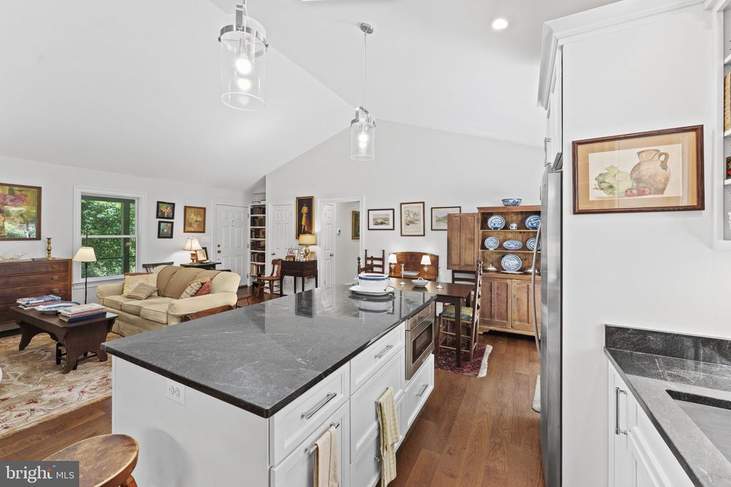 4639 HOPEWELL RD, THE PLAINS, Virginia 20198, 1 Bedroom Bedrooms, ,2 BathroomsBathrooms,Residential,4639 HOPEWELL RD,VAFQ2022792 MLS # VAFQ2022792